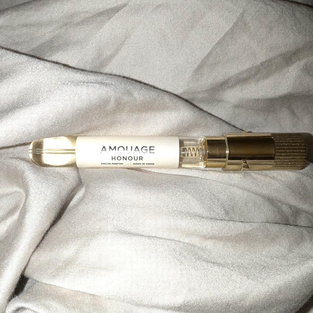 Amouage - Honour Eau de Parfum 8  ml .27 oz travel Spray -